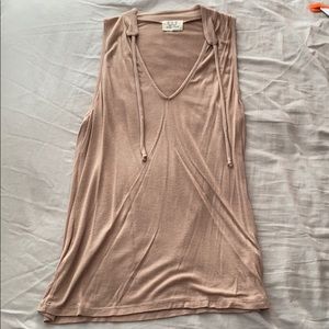 Tie collar tank top